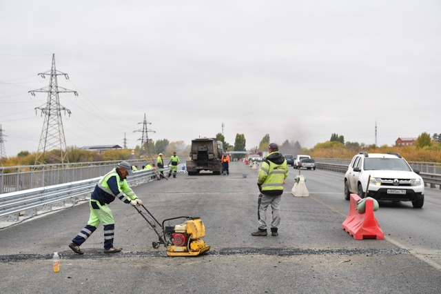 ? Работники дорожного хозяйства и ветераны отрасли с?...