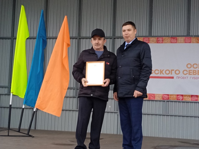 В честь тех, кто за рулём!
Сегодня на площади у Центра?...