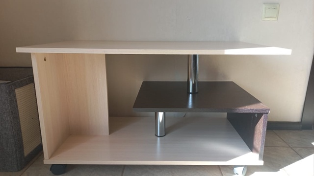 Анонимно
Продам, диван -10000, тв. Зона-10000, столик-2000
Тел: ...