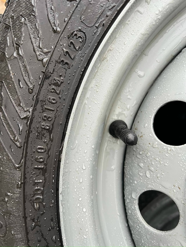 R14 4×98
Продам новый комплект зимних колес (пробег 5 тыся...