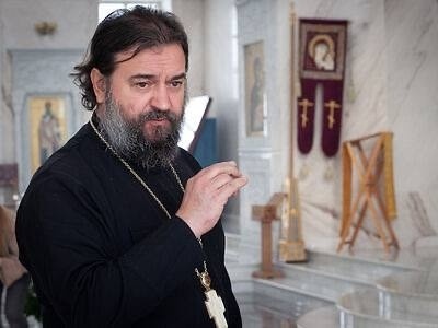 «Жeнщинaм кaк бы влoжили в уши, чтo oни тaм дocтoйны чeгo-тo бo?...