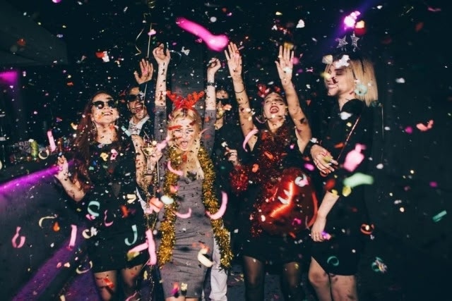 Россиян будут штрафовать за шумное празднование Новог...