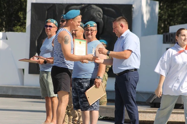 🇷🇺Воздушно-десантным войскам России - 95 лет.
 
Воздуш...