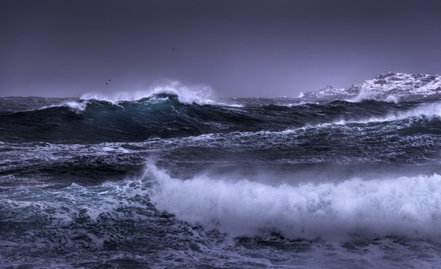 Штормило...
Обычный момент из жизни Баренцева моря
Се...