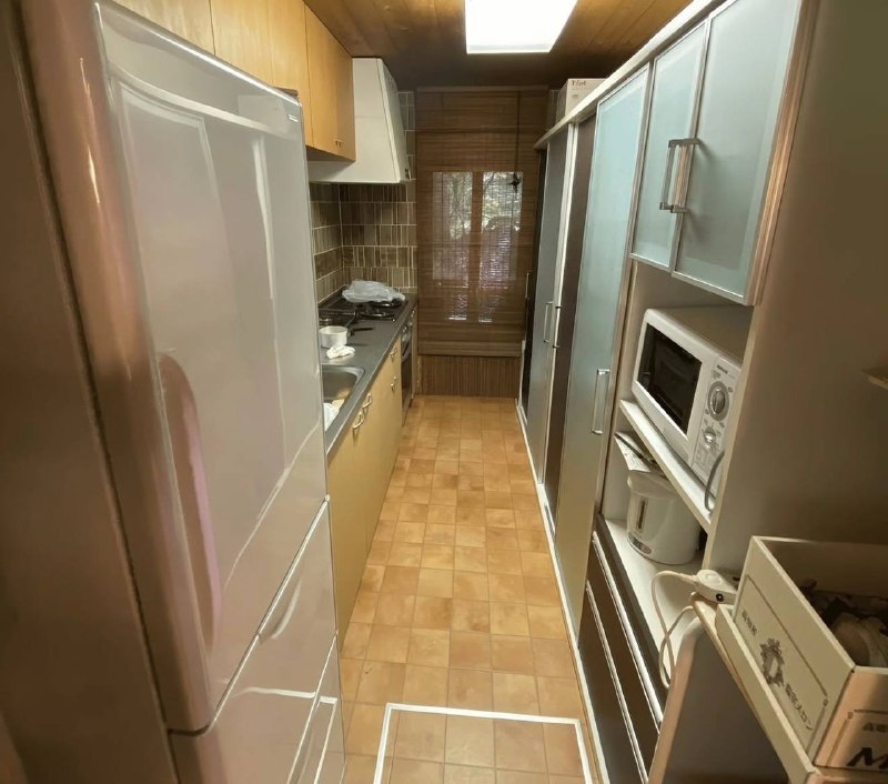 В Японии продают виллу дешевле московского гаража.
Всего за 430 тысяч рублей можно стать владельце