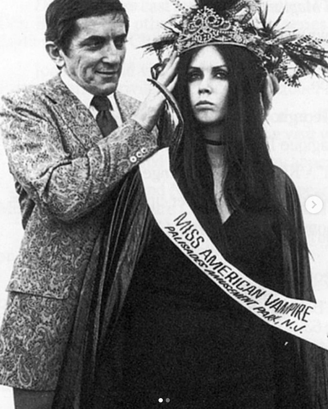 Коронование победительницы конкурса Мисс Американски...