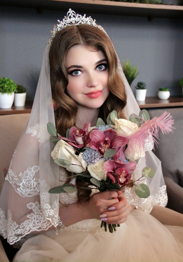 Навеяно постом о букетах и подвязках.
Кидали ли вы буке...