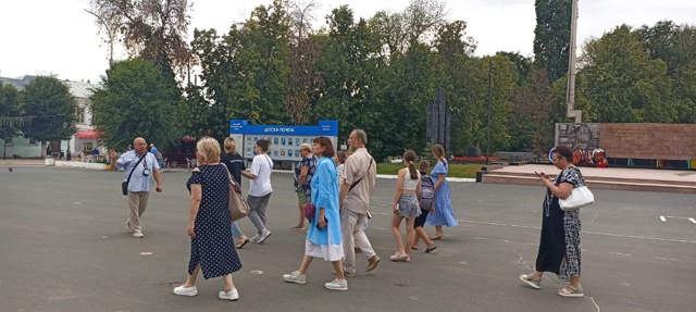 🛳️ В Вольск снова прибыл туристический теплоход «Ва?...