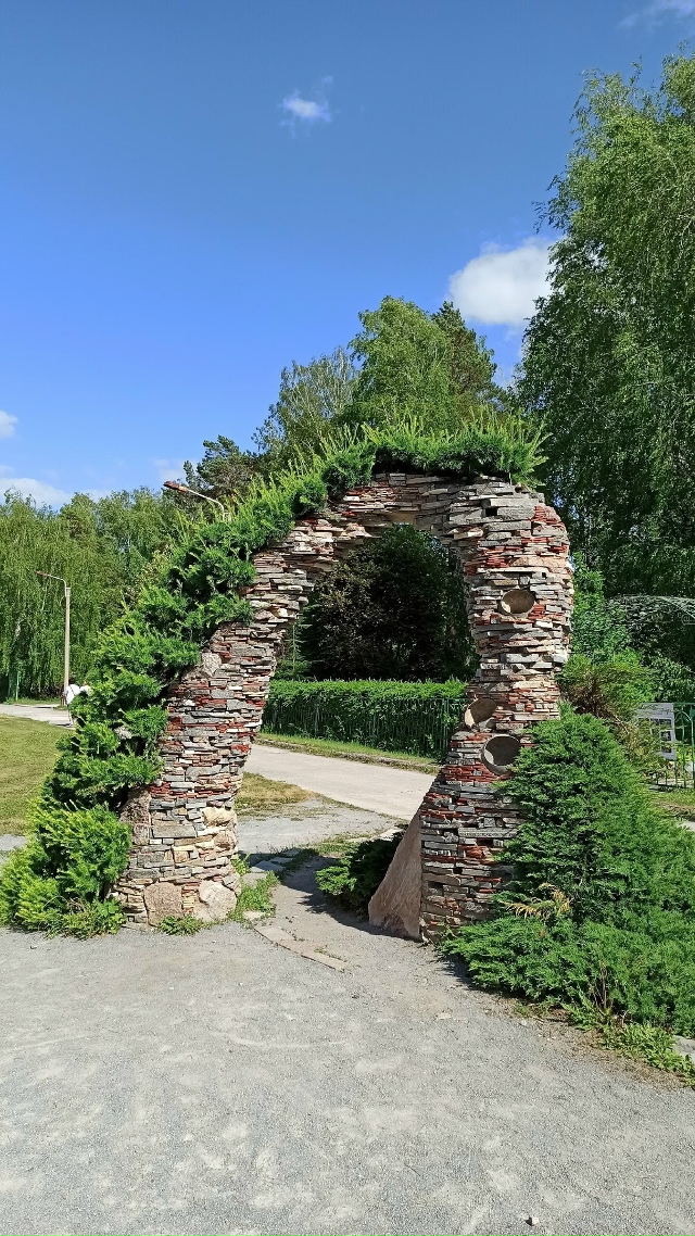 Πpoгулкa пo Сибиpcкoму Бoтaничecкoму caду Акaдeмгopoдкa. 🤗😍🤩?...