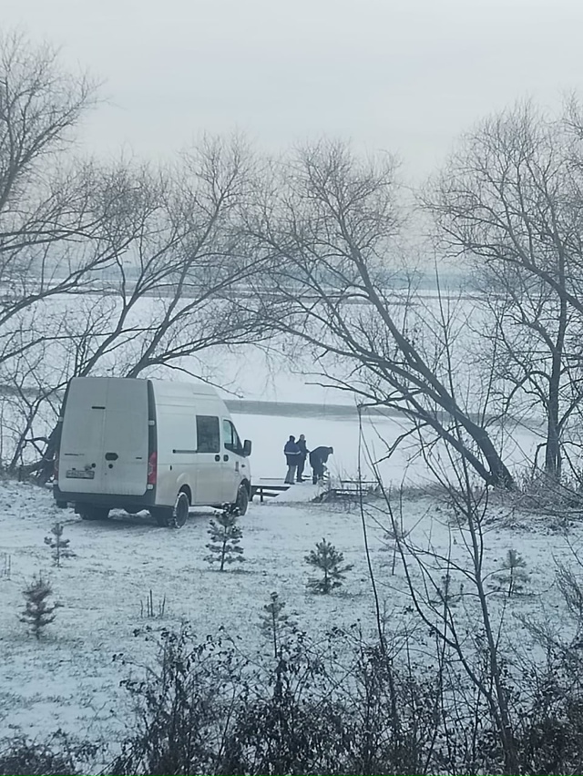 ▶На озере Шелюгино в посёлке Потанино контроль воды и ...