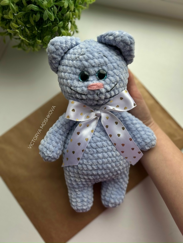 В наличии игрушки ручной работы ?????