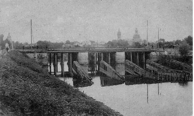 1) Памятник Петру I
1987
2) Река Упа
1905-1910
3) Старый админ?...