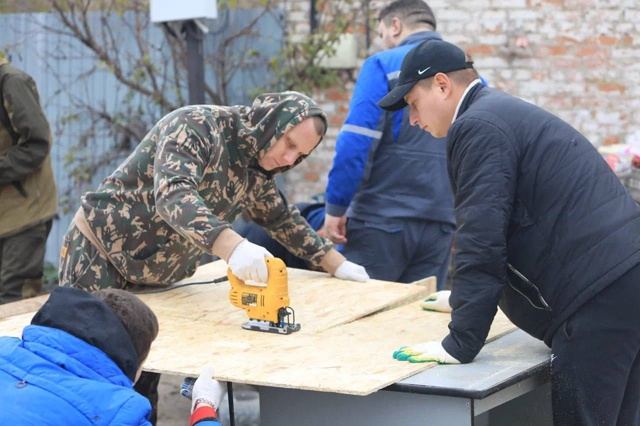 ? Сотрудники Курской АЭС привезли в приют для животны...