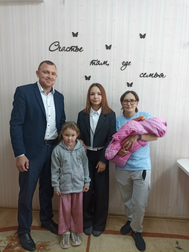 ‼️ Пятый ребенок в семье
Появился в семье Михайловых ...