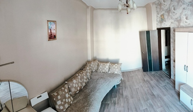 Сдаётся изолированная большая комната 21 м. в 3-х комнат?...