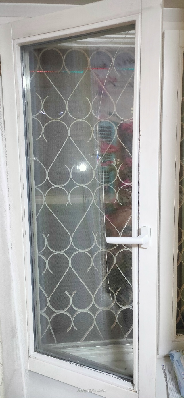 Здравствуйте есть у нас кто занимается с евро окнами (н...