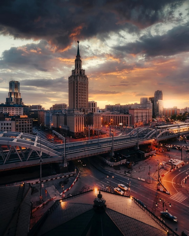 Москва ??
