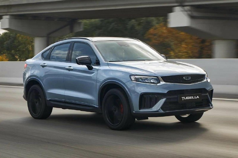 Владелец Geely Tugella отсудил у дилера 45 миллионов рублей из-за неработающей беспроводной зарядки.