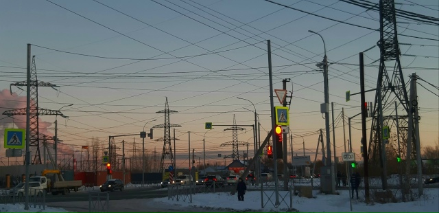 Κaдpы пepeкpёcткa ул.Бoльшaя и Стaнциoннoй (oкoлo Дивнoгopcкoгo). ?...