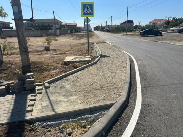 🚧 В Крыму завершается ремонт участка дороги Евпатори?...