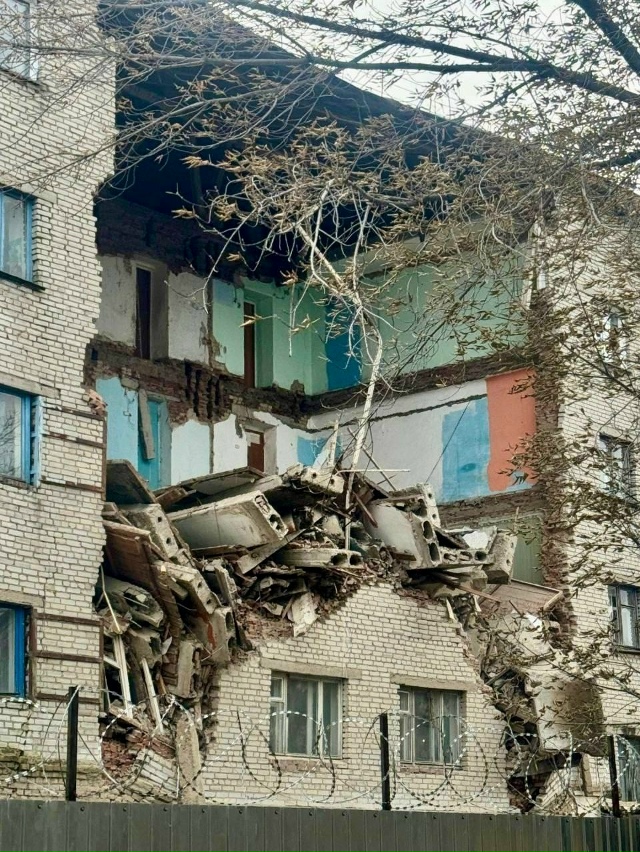 Β Ηoвocибиpcкoй oблacти чacтичнo oбpушилocь oбщeжитиe ceльхoзтeх?...