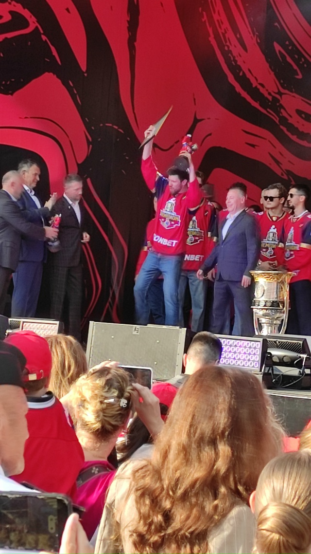 Кто чемпионы? Мы - чемпионы!!!🚂🐻🏒🏆🎉 Чествование ко?...