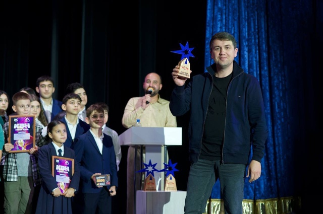 Квнщики ярко отметили день рождения своей любимой игр?...