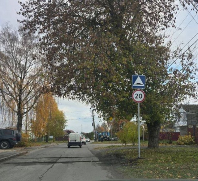 ‼️ Улица Плодородная в Брянске стала ареной дорожног?...