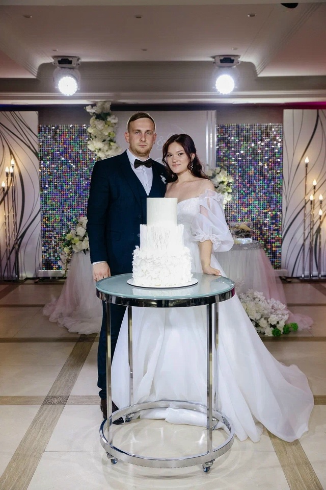 Привет🫶🏻
Готова поделиться фото с нашей свадьбы, рос...