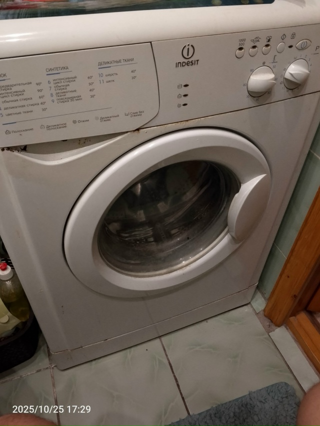 Отдадим машинку за спасибо. Район Гелиоса. Не рабочая. ?...