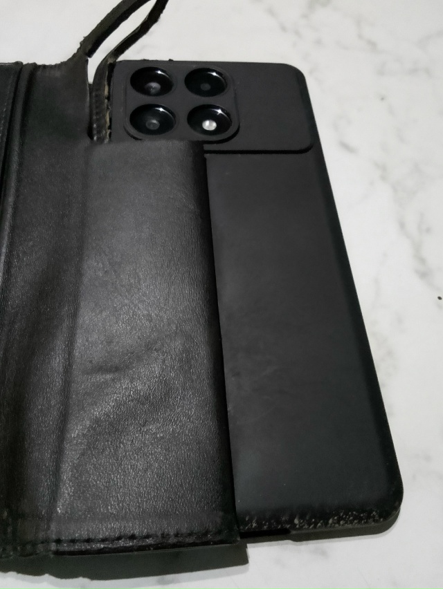 Здравствуйте. Найден телефон поко.Верну за вознагражд?...