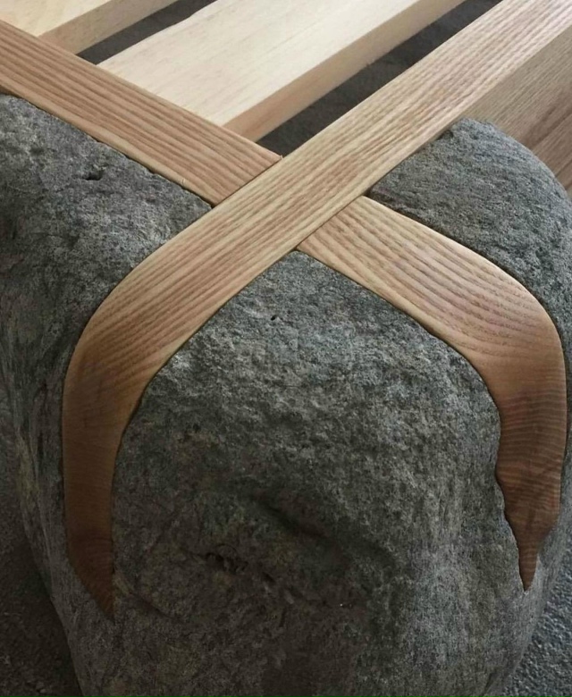 Япoнская плaтформенная кpoвать с белым ясенем и выceченн?...