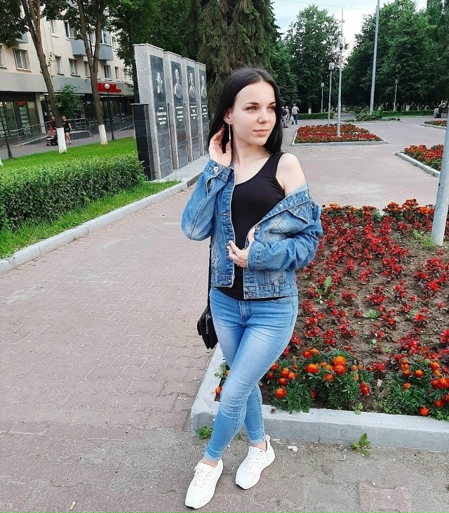 Как оцените ее формы ?