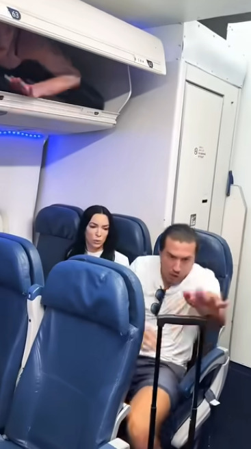 Когда не хватило места в самолете