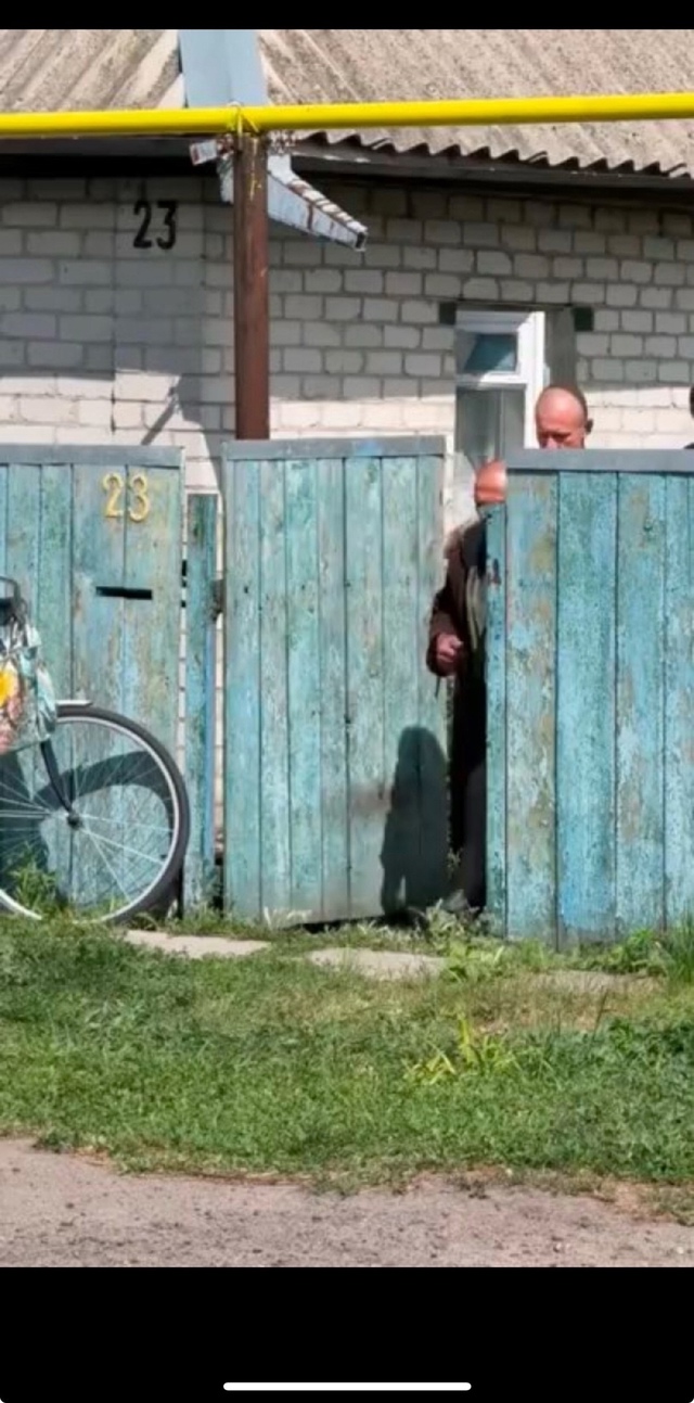 С этими парнями лучше лишний раз конечно не связыватьс...