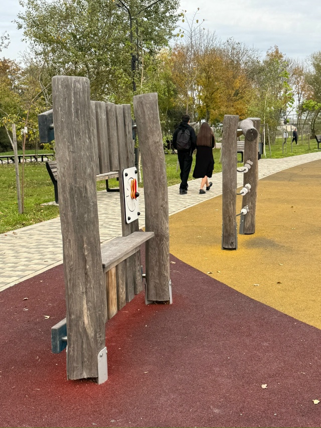 Где-то в параллельной вселенной, люди, получившие влас?...