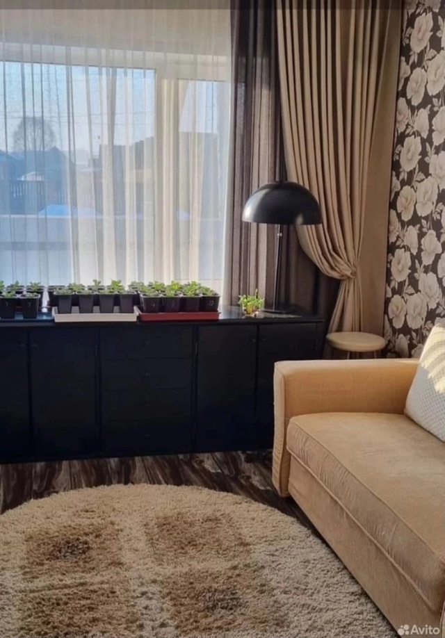 Продам квартиру в двухквартирном брусовом доме 100м². Т...