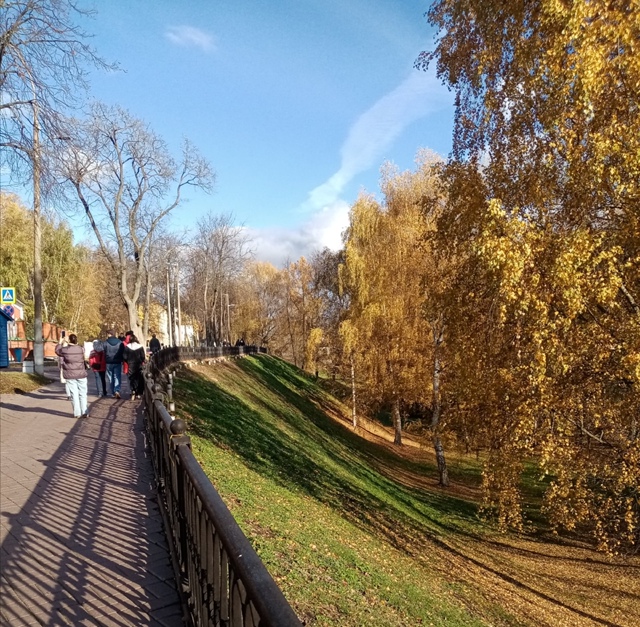 Всё же какой красивый наш Ярославль! 😊 Даже глубокой ?...