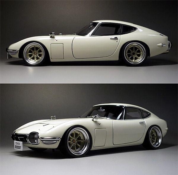 1966 Toyota 2000GT.