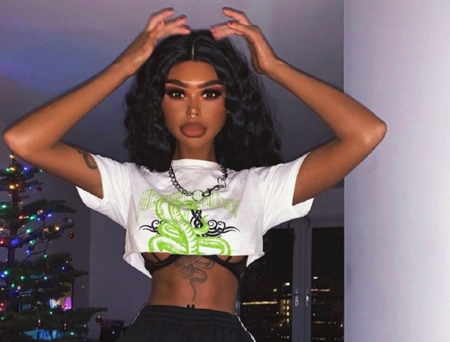 Молодая девушка из Белфаста 23-летняя Ханна Титтензор, ?...