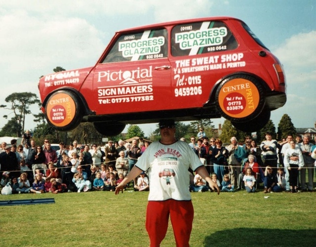 Джон Эванс умудрился продержать на макушке 160-килограм...