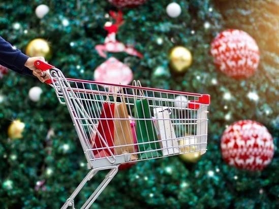 Россиян призвали уже сейчас закупаться к Новому году, ?...