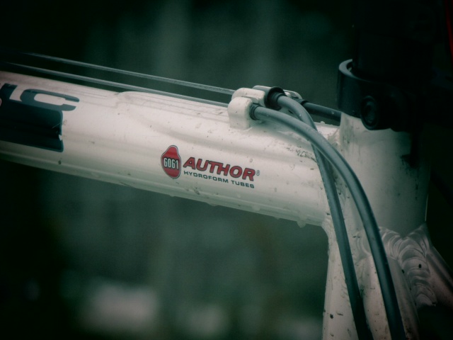 Доброго утра всем. А подскажите, есть ли сейчас в полик?...