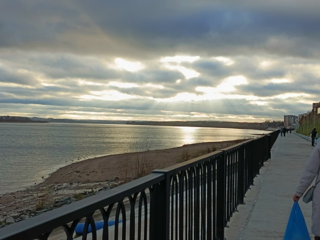 Закат на Закамской набережной
