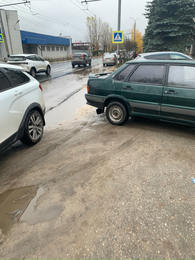 ❗ Я понимаю, что в Коврове слишком много водятлов
Они ?...