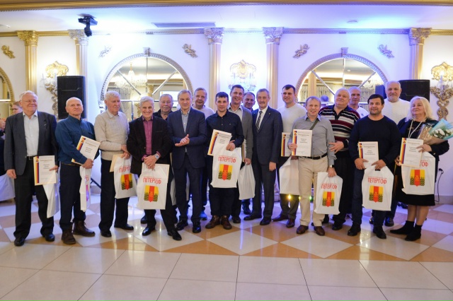 Праздничный вечер ветеранов спорта 14 ноября прошел в р...