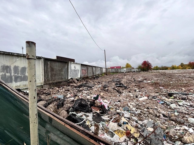 В Перми есть свалки из камней и даже машин. Росприродна...
