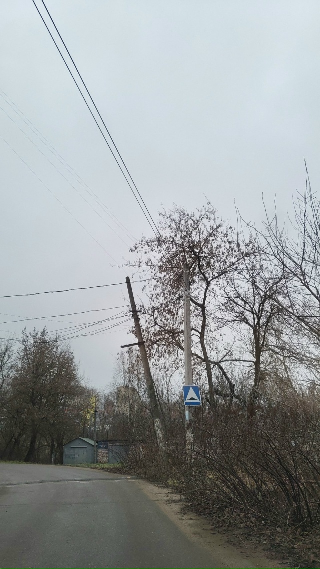 Ул. Гагарина. Прошло более месяца, как администрация на...