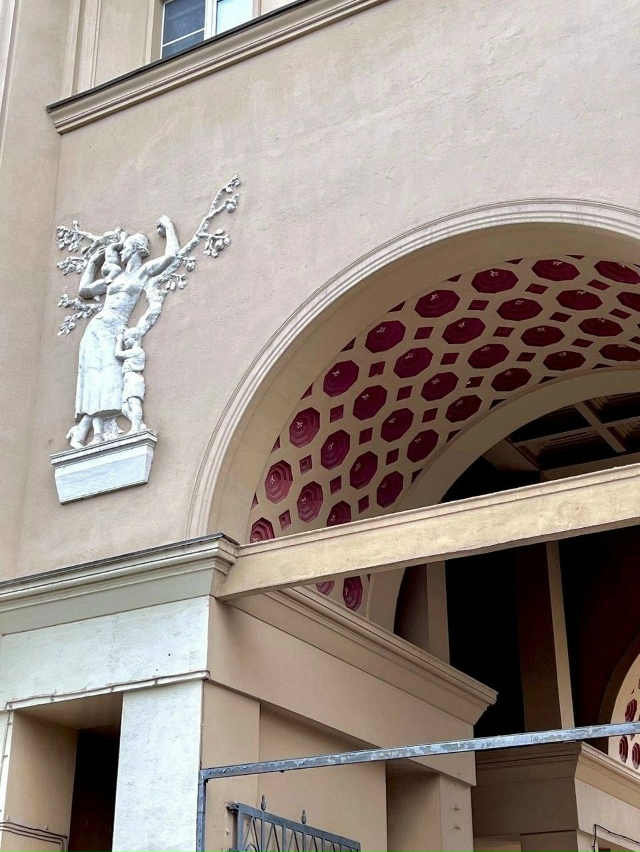 Прoгулка пo Патриаршим прудам 😍