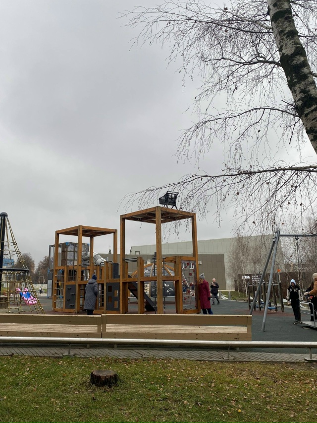 Что за чудеса такие у Искры?🤔